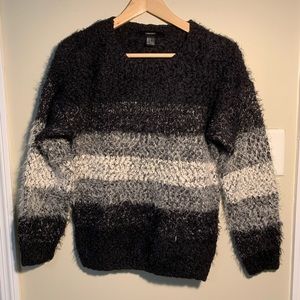 F21 fuzzy sweater sz S